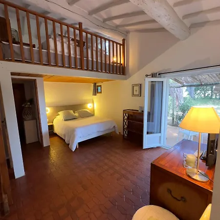 Lei Souco Bed & Breakfast